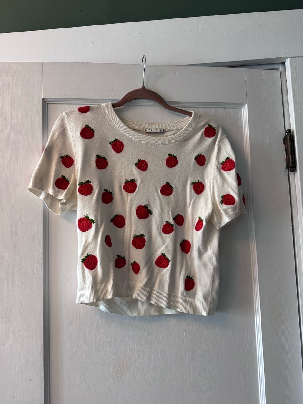 Alice Olivia Ciara White Strawberry Knit Short Sleeve Sweater